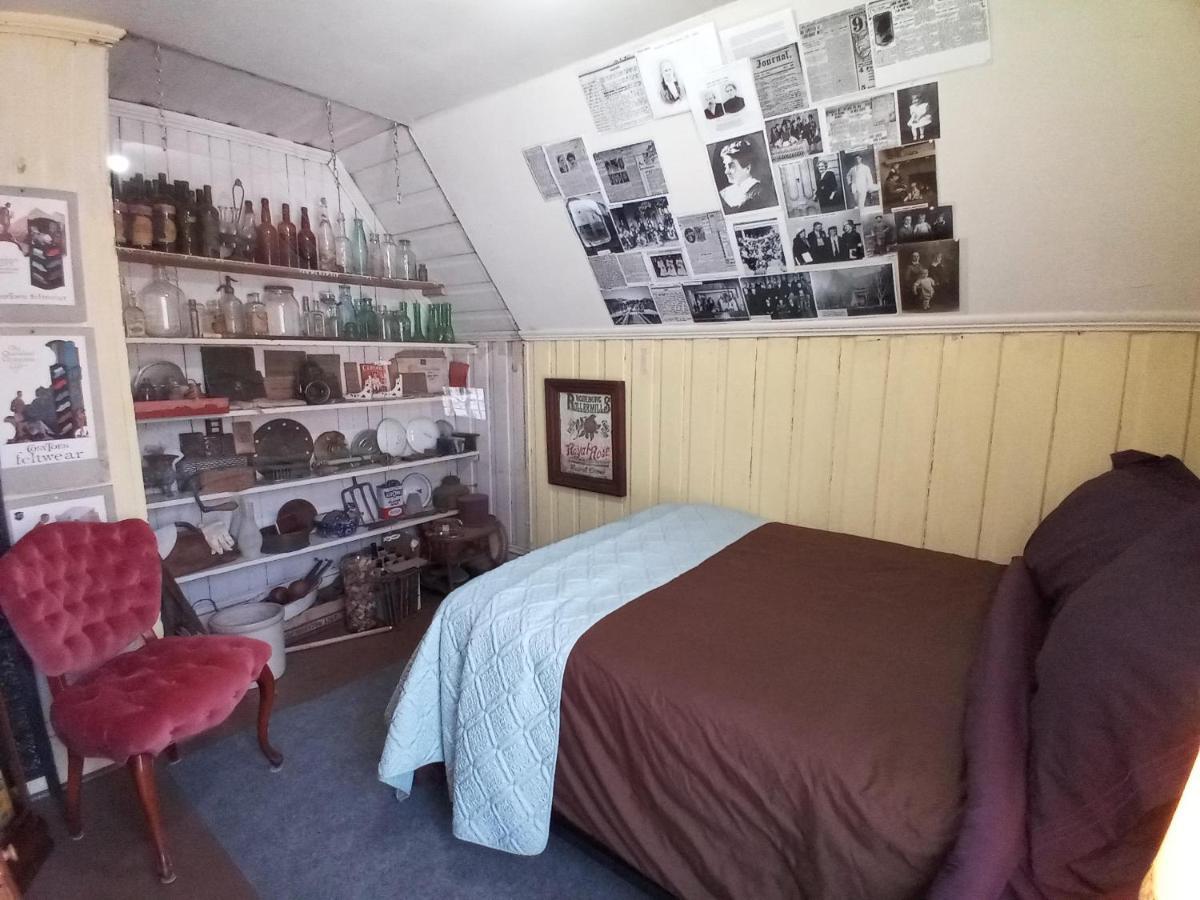 Historical John Rast House Circa 1875 Guest house